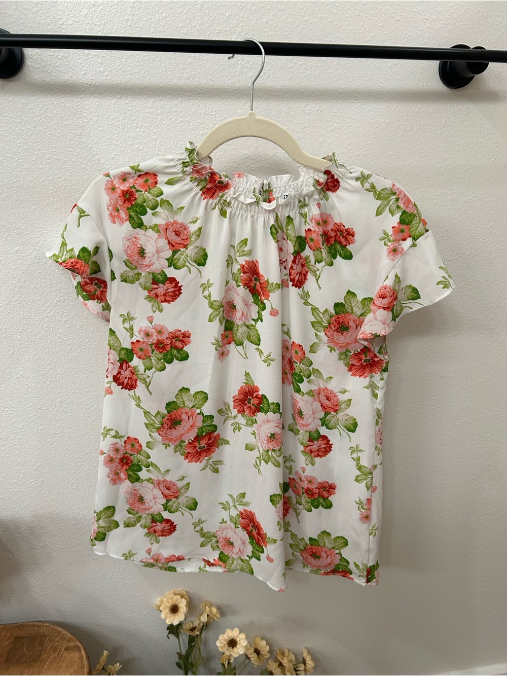 Express White Floral Short Sleeve Blouse - Pink & Green